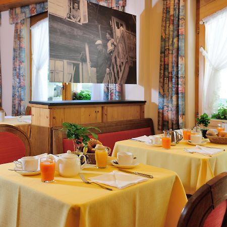 Hotel Simi Zermatt Ngoại thất bức ảnh