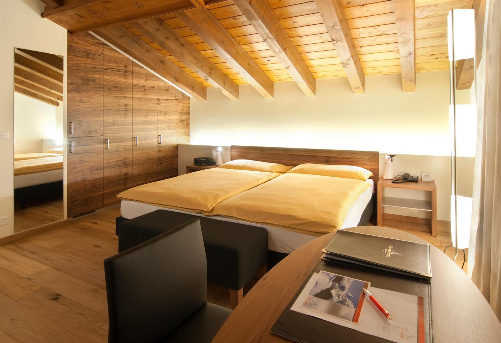 Hotel Simi Zermatt Ngoại thất bức ảnh